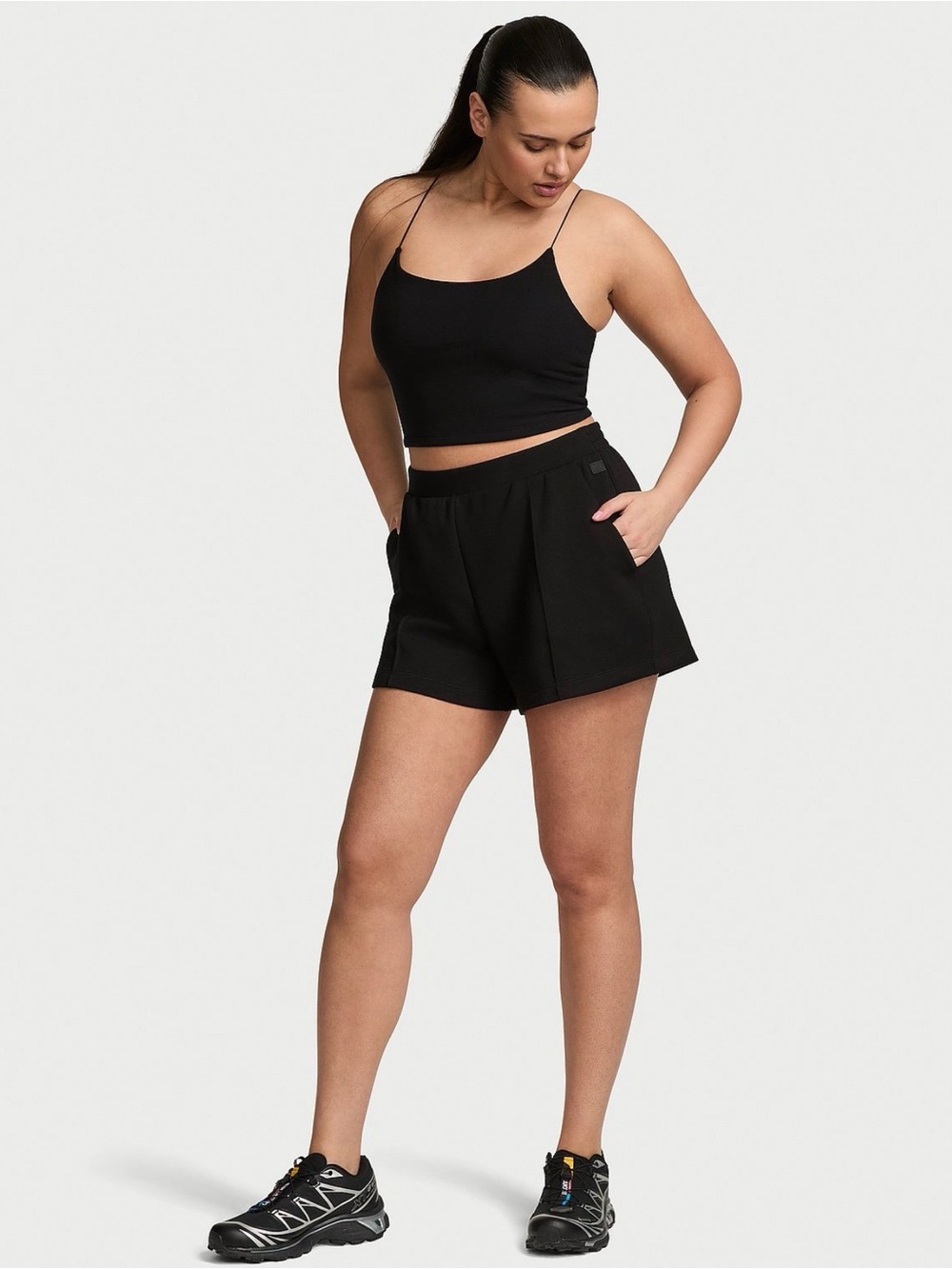 VSX Featherweight Knit Shorts ✨ Size M